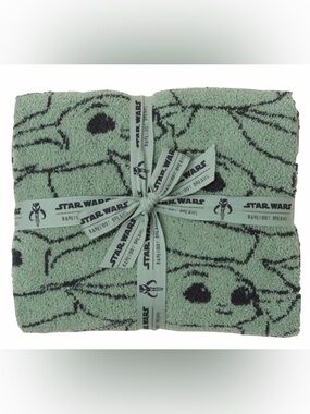 Barefoot Dreams The Mandalorian Yoda / Star Wars Green Blanket